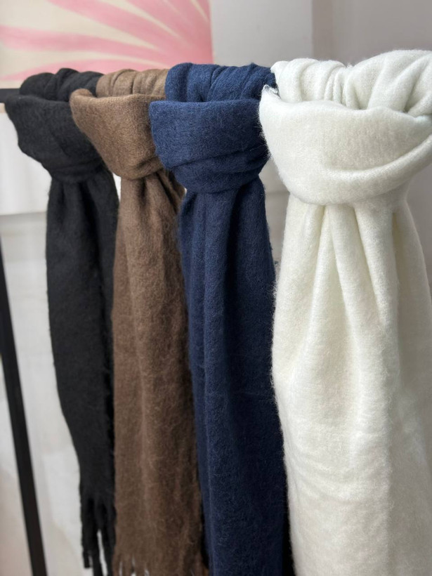 خرید بیگ اسکارف دلوین شیک و گرم