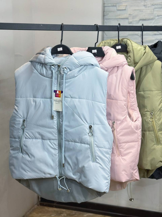 نمای نزدیک پافر کلاهدار سورن